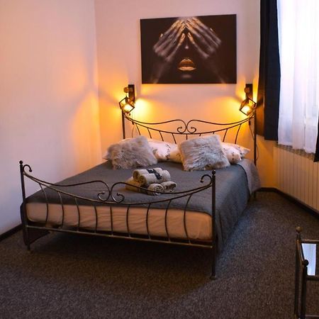 Apartament X Przemysl Bagian luar foto