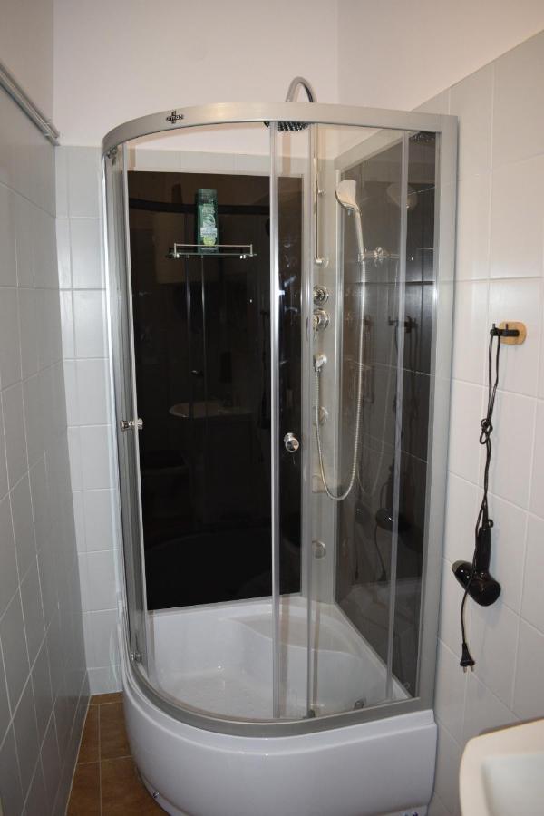 Apartament X Przemysl Bagian luar foto